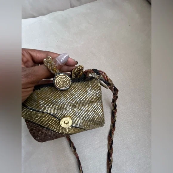 Mary Frances Elegant Gold Burgundy Beaded Velvet Trim Dragonfly Crossbody Purse - Picture 10 of 12